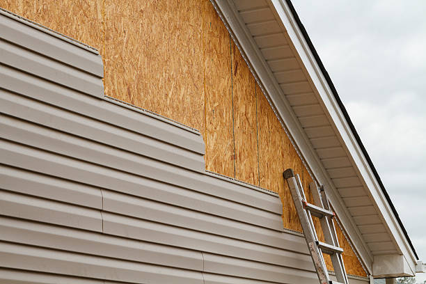 24/7 Emergency Vinyl Siding experts in Manchester, WA
